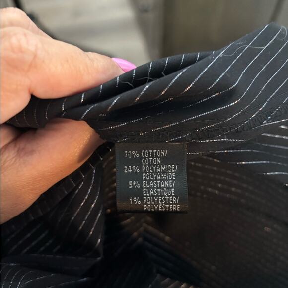 Lafayette 148 Black Long Sleeve Button Down Shirt w Silver Metallic Stripes Sz 8 - Picture 6 of 6